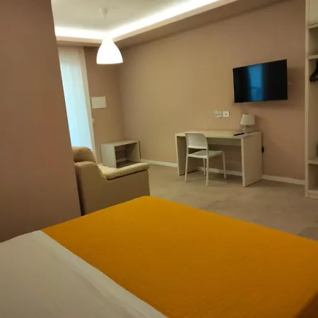 Loris House Σπίτι διακοπών *