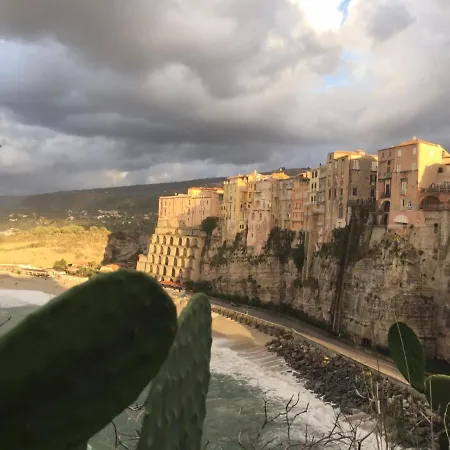 Loris House Holiday home *